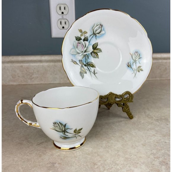 Delphine Bone China England White Stemmed Rose Tea Cup And Saucer Set - Picture 2 of 9